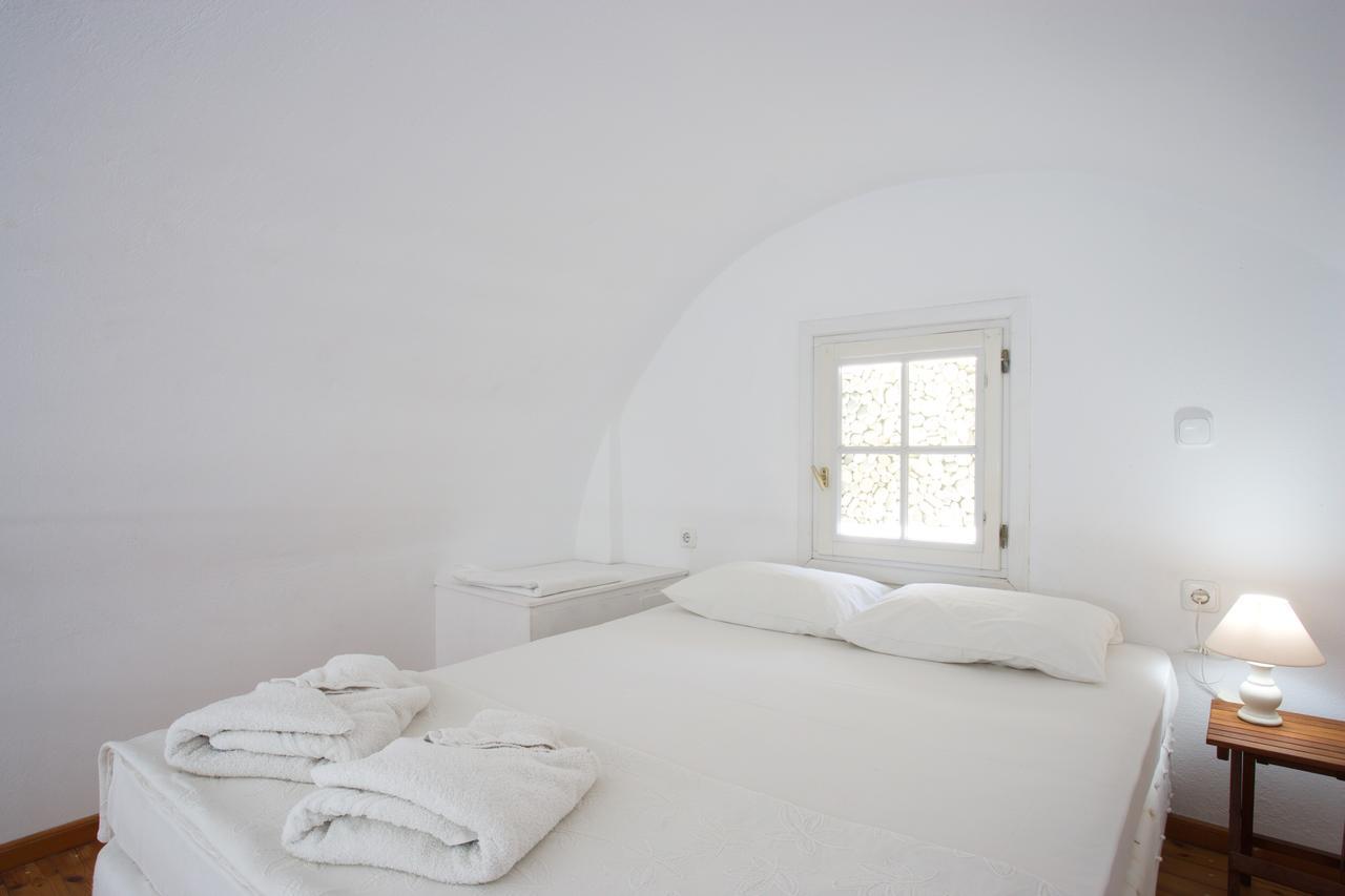 Lavarock Santorini Perissa  Luaran gambar