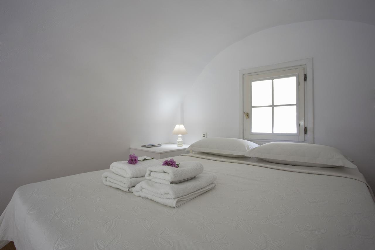 Lavarock Santorini Perissa  Luaran gambar